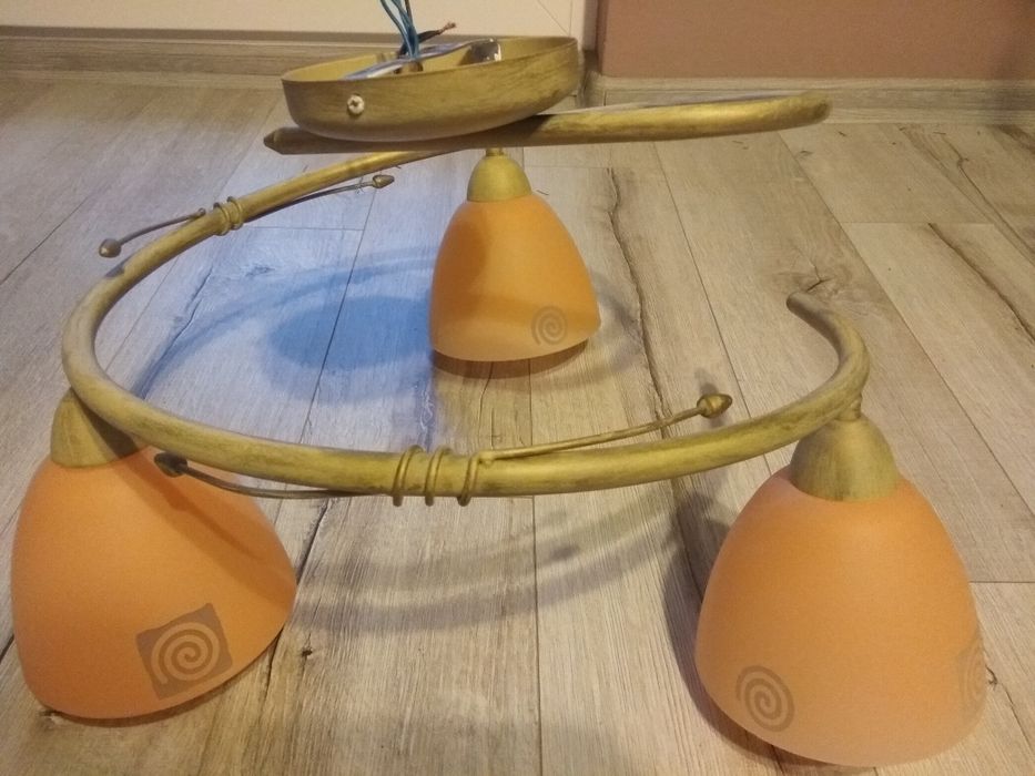 Plafon trzyramienny