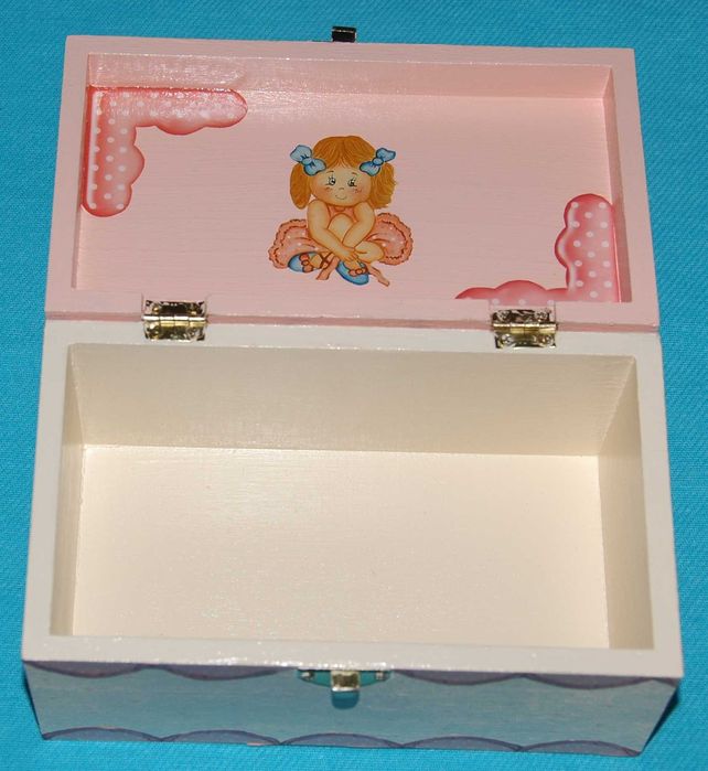 Caixa de madeira bailarina rosa com decoupage pintada à mão (nova)