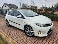 Toyota Auris Hybrid 136 KM, mały przebieg, webasto, podgrzewane fotele