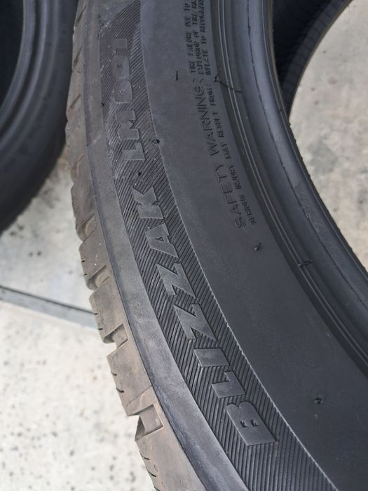 Резина зимова, 235/50 R19 Bridgestone Blizzak LM001 AO (арт. 14682)