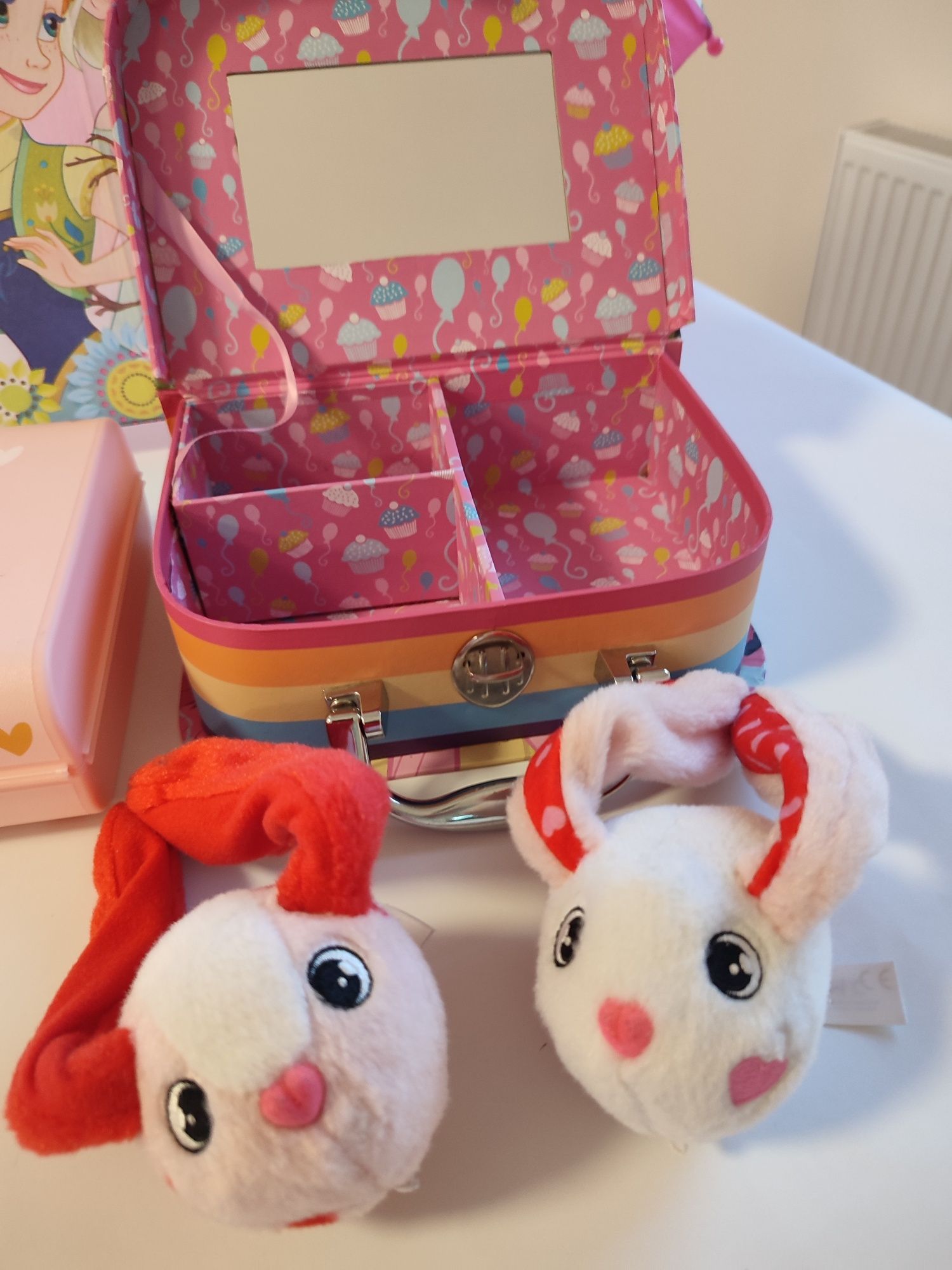 Mikrofon+pudełko Little Pony+parasolka+pudełko śniad.+bez króliczków
