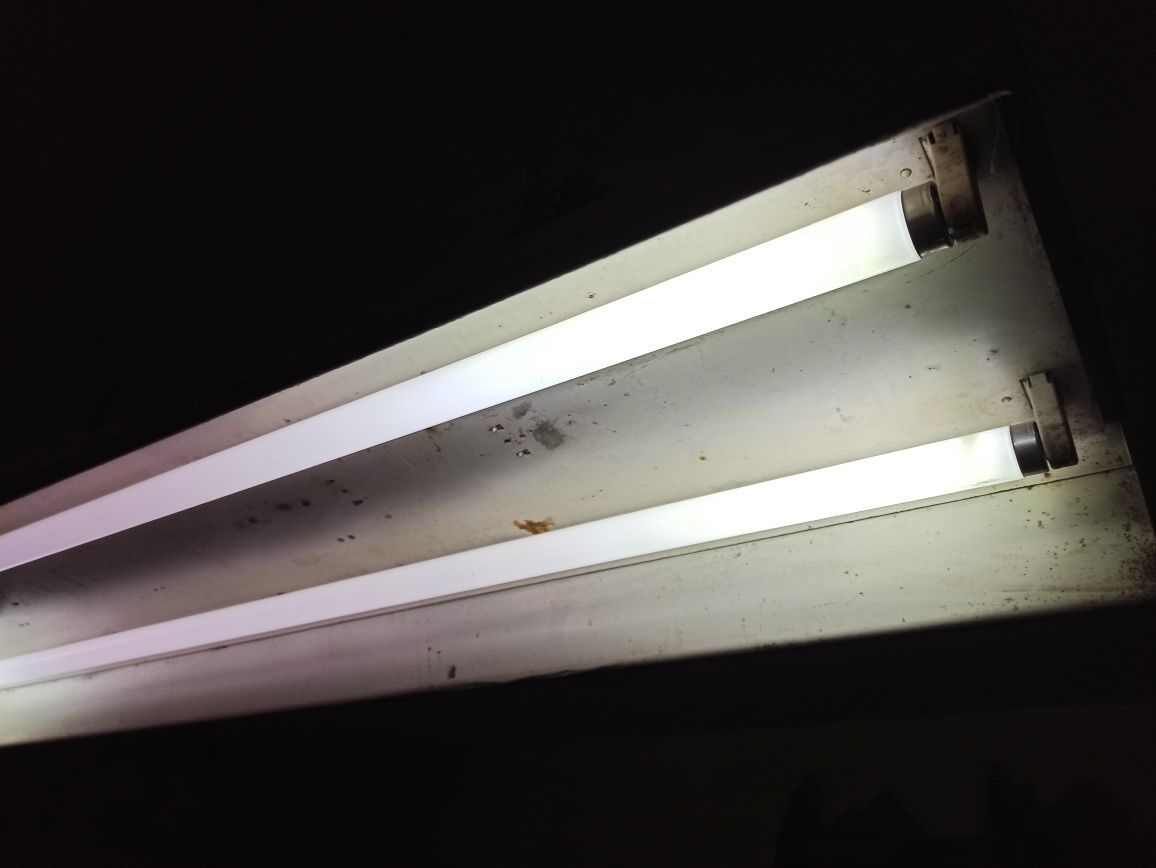 Lampa jarzeniowa dwuświetlówkowa sprawna Loft / na 2 świetlówki
