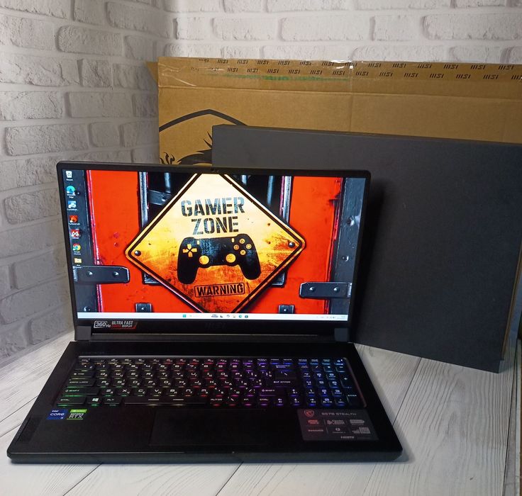 Геймерський ноутбук MSI GS76 Stealth RTX 3070 i9-11900H 32Gb RAM 1Tb