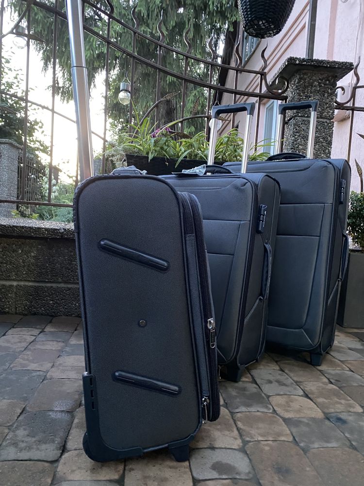 Валіза (чемодан) Three Birds: на 2-а колеса  ) сумки на колесах