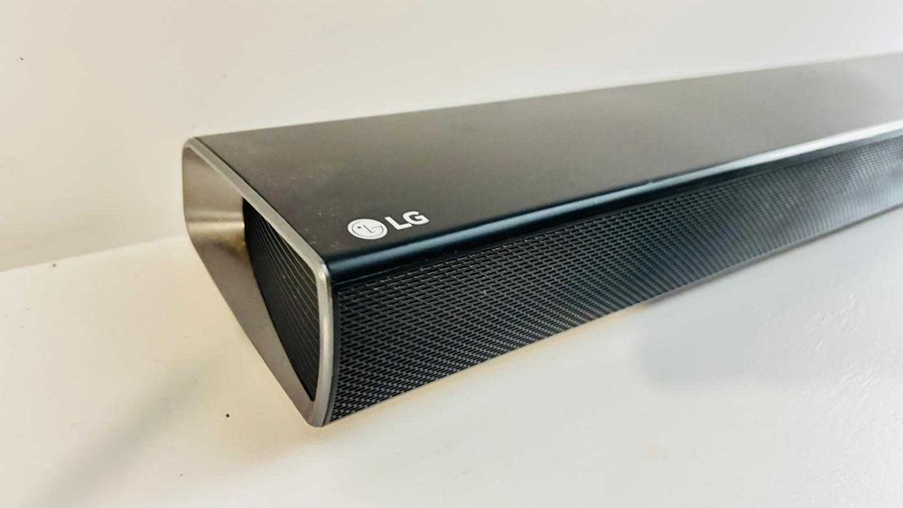 Soundbar LG SJ2 (2.1 - 160 W - Subwoofer Sem Fios)
