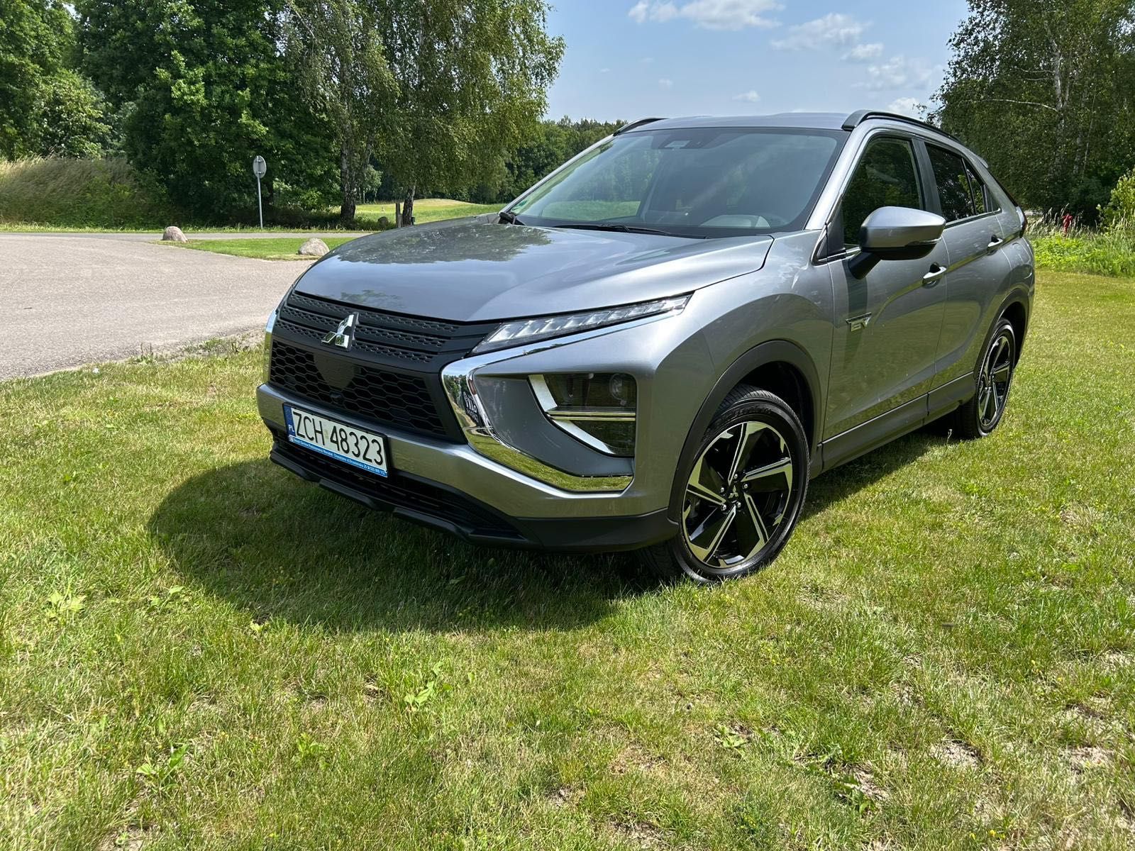 Mitsubishi eclipse cross 2.4 hybrid plug-in PHEV
