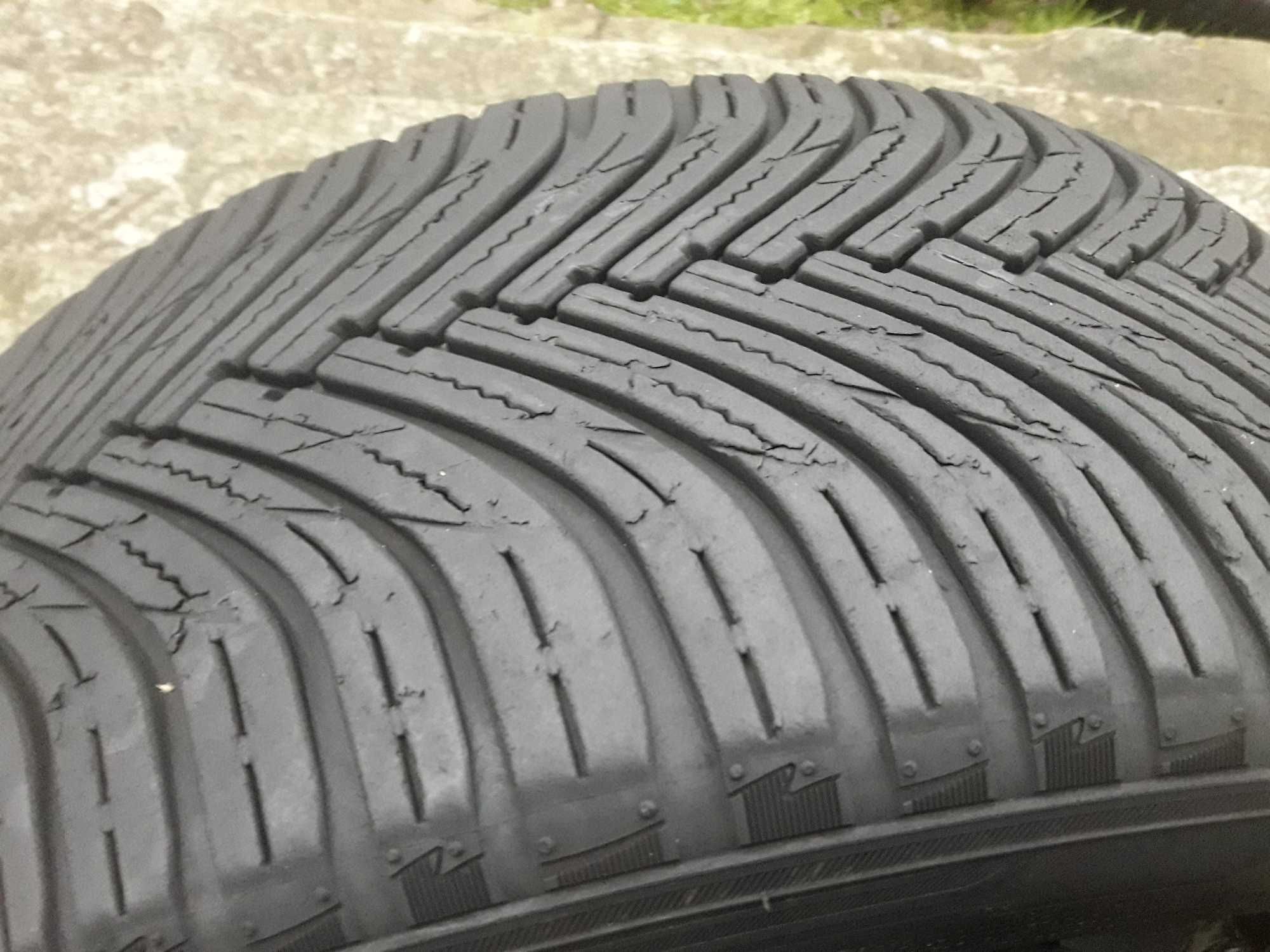 Całoroczna Maxxis 225/45 R18 6mm