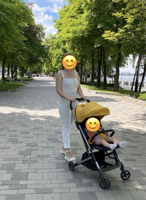 Білий літній топ