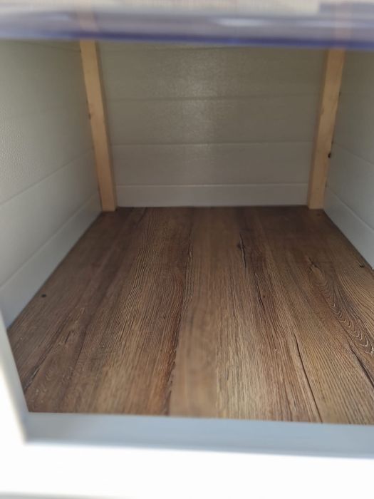 Buda dla psa ocieplana