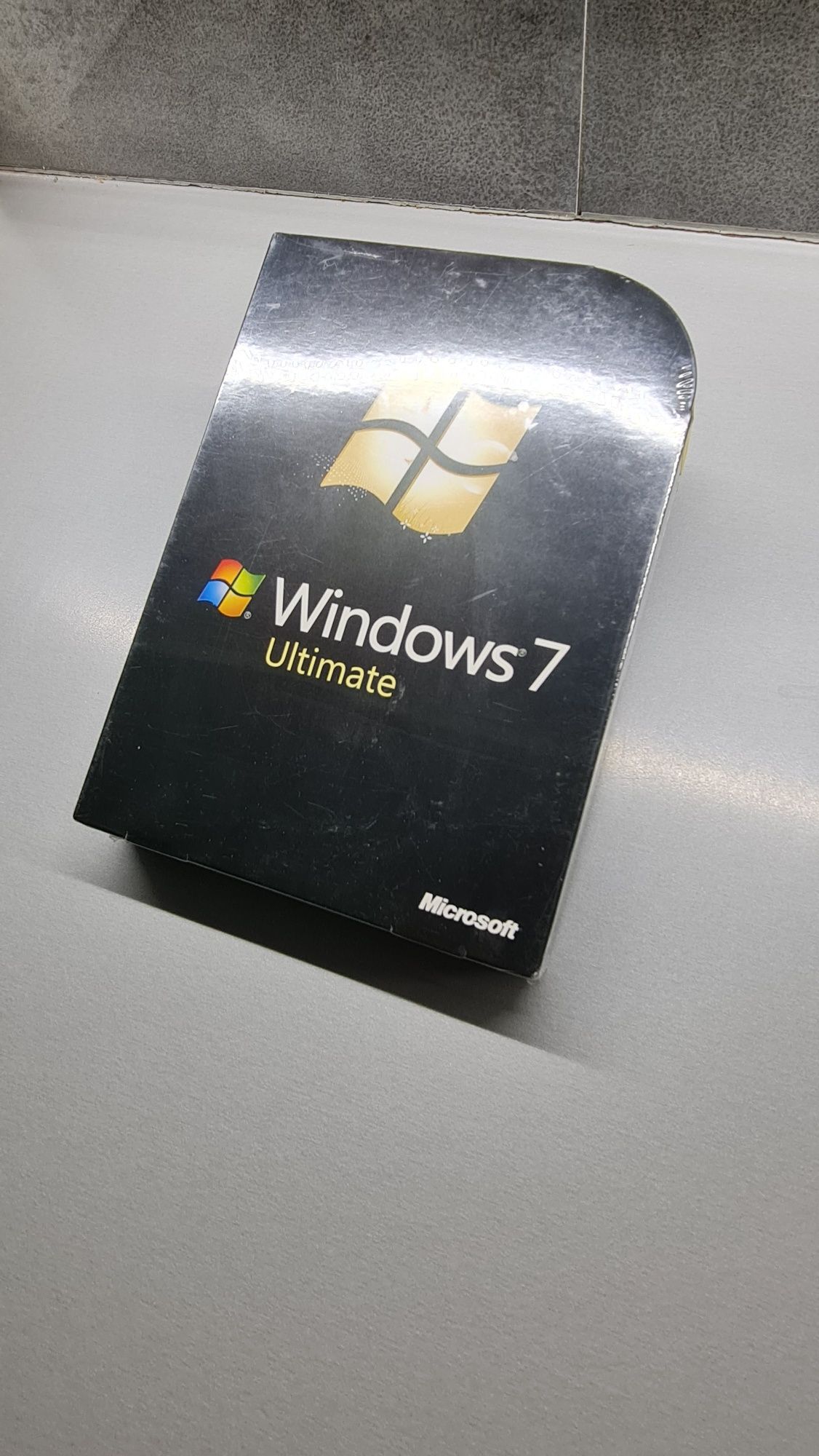 Windows 7 ultimate wersja BOX w foli nigdy nie otwierany