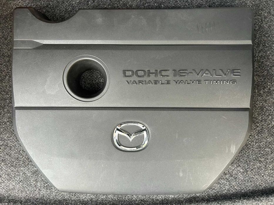 Кришка двигуна Mazda 6 GH LF96102F1