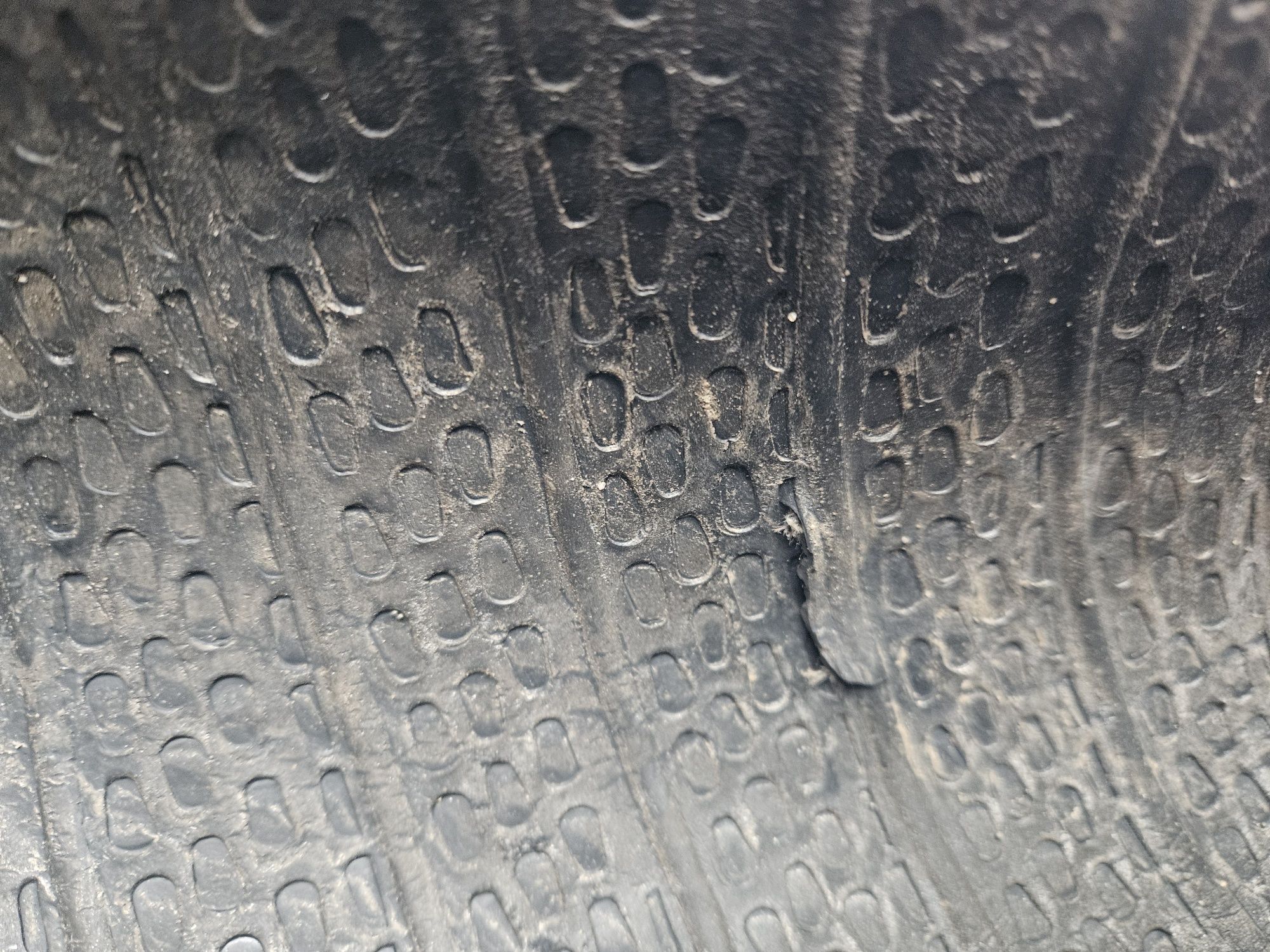 Opona BKT 405/70 R24 16.0/70-24 MPT do naprawy