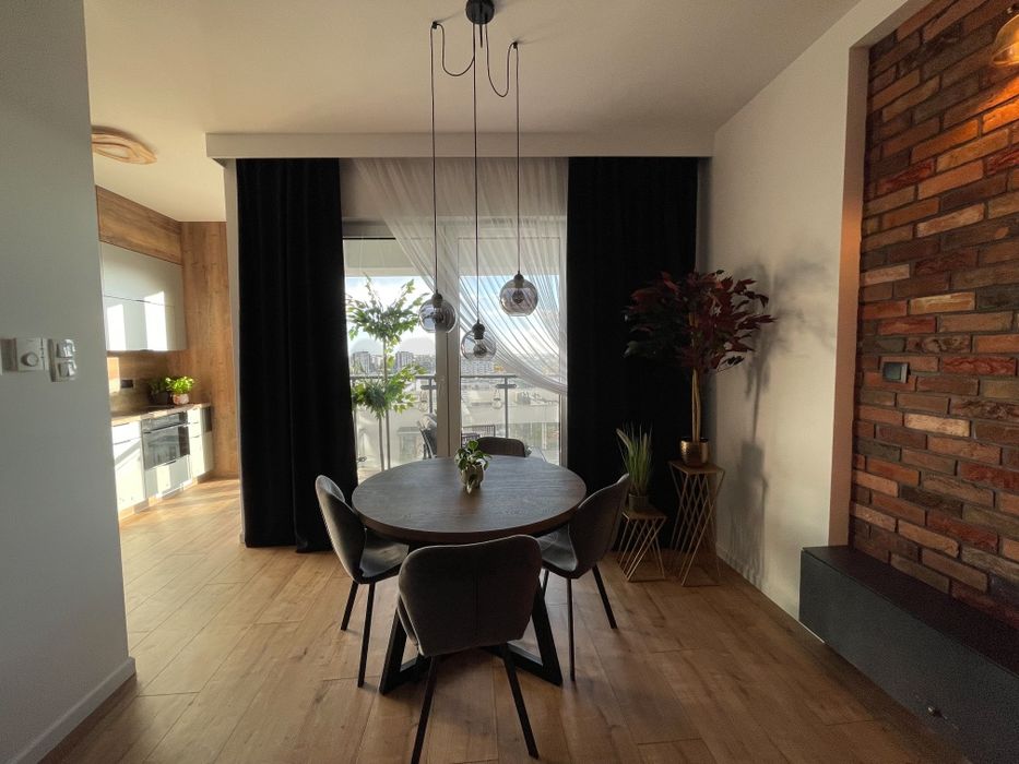 Apartament z widokiem, parking podziemny (opcja), klimatyzacja, Wola