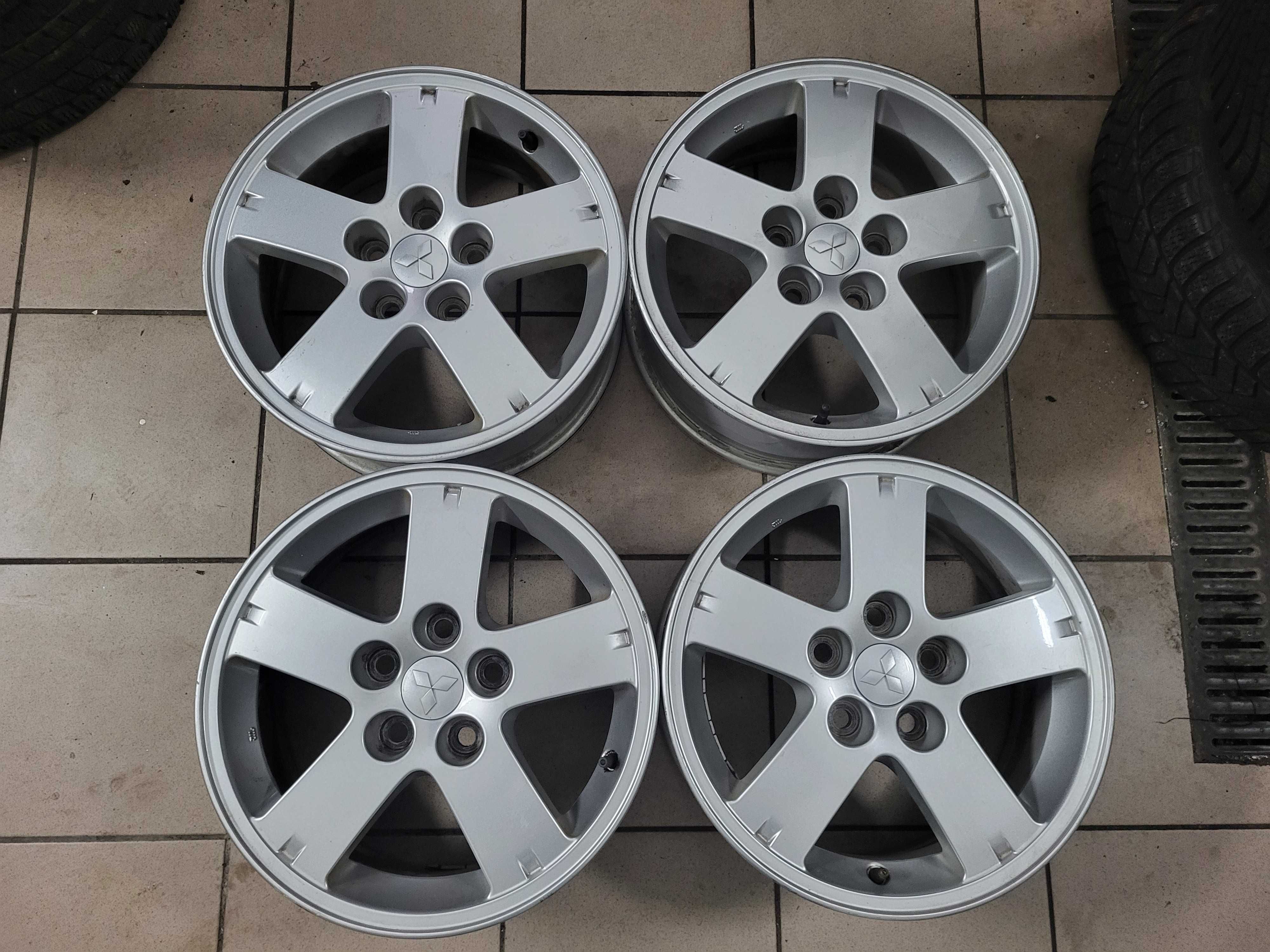 Oryginalne Felgi Mitsubishi 5x114,3 16cali 6,5J ET33 Outlander