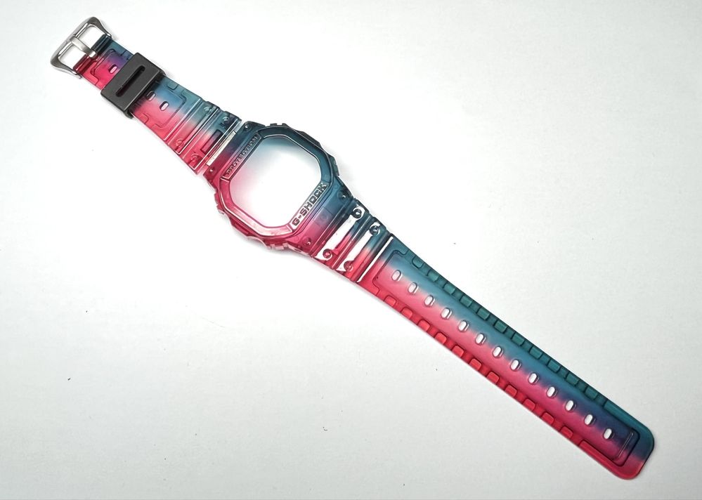 Casio G-Shock DW-5600 połysk pasek bezel