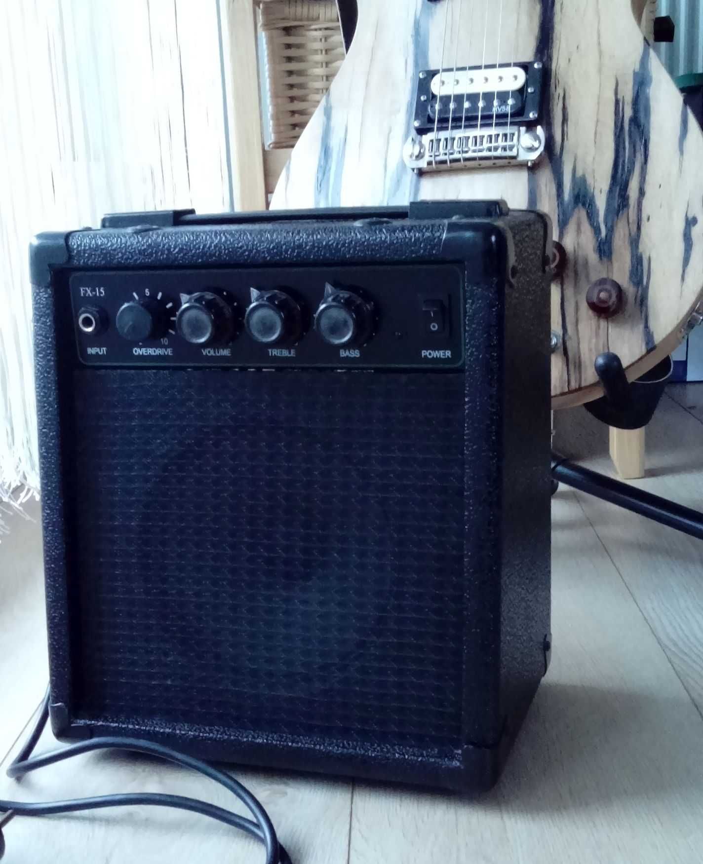 Wzmacniacz gitarowy 15 W.