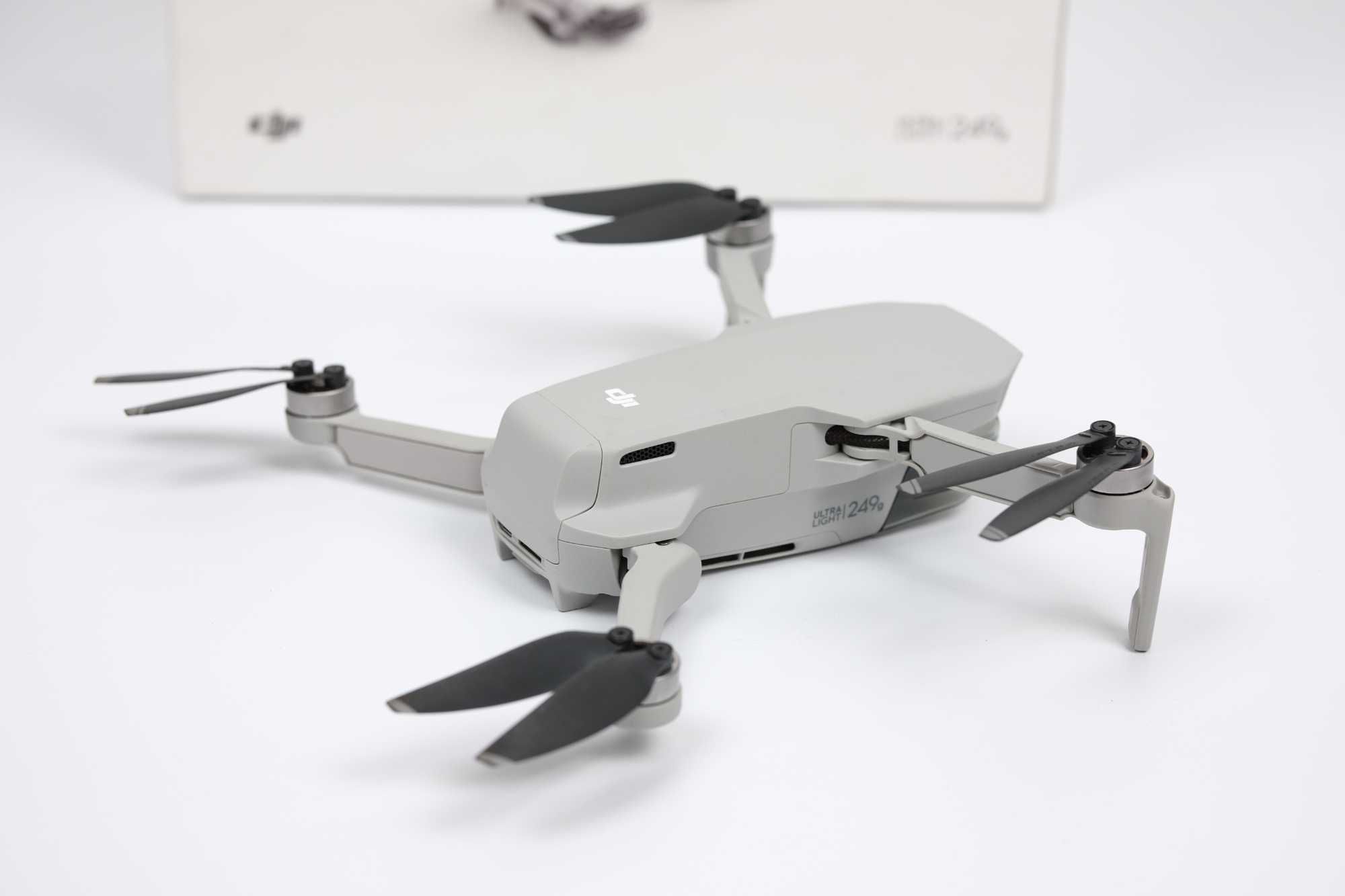 DJI Mavic Mini Fly More Combo / 3 baterie / dron