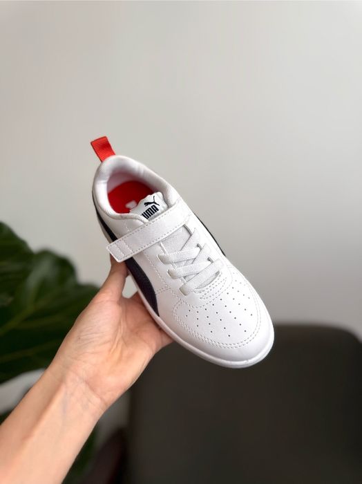 Оригінальні дитячі кросівки Puma, розпродаж,  ідеальні до школи,