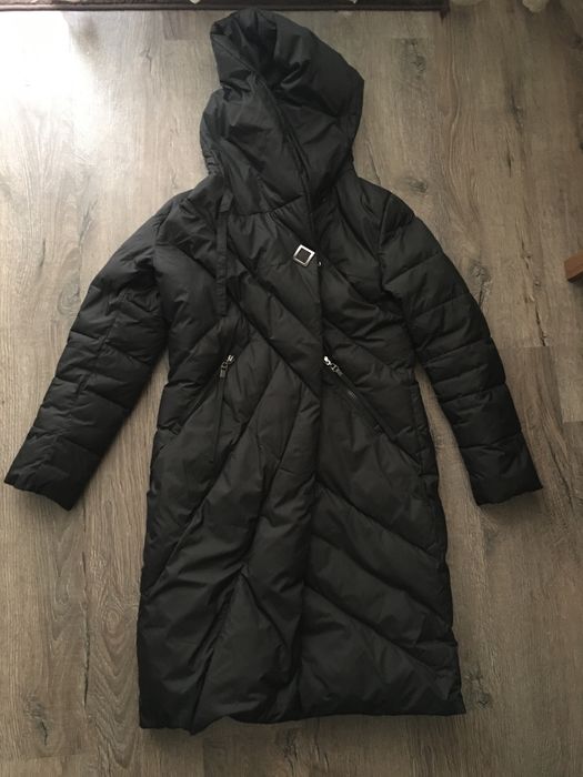 Жіноче пальто пуховик