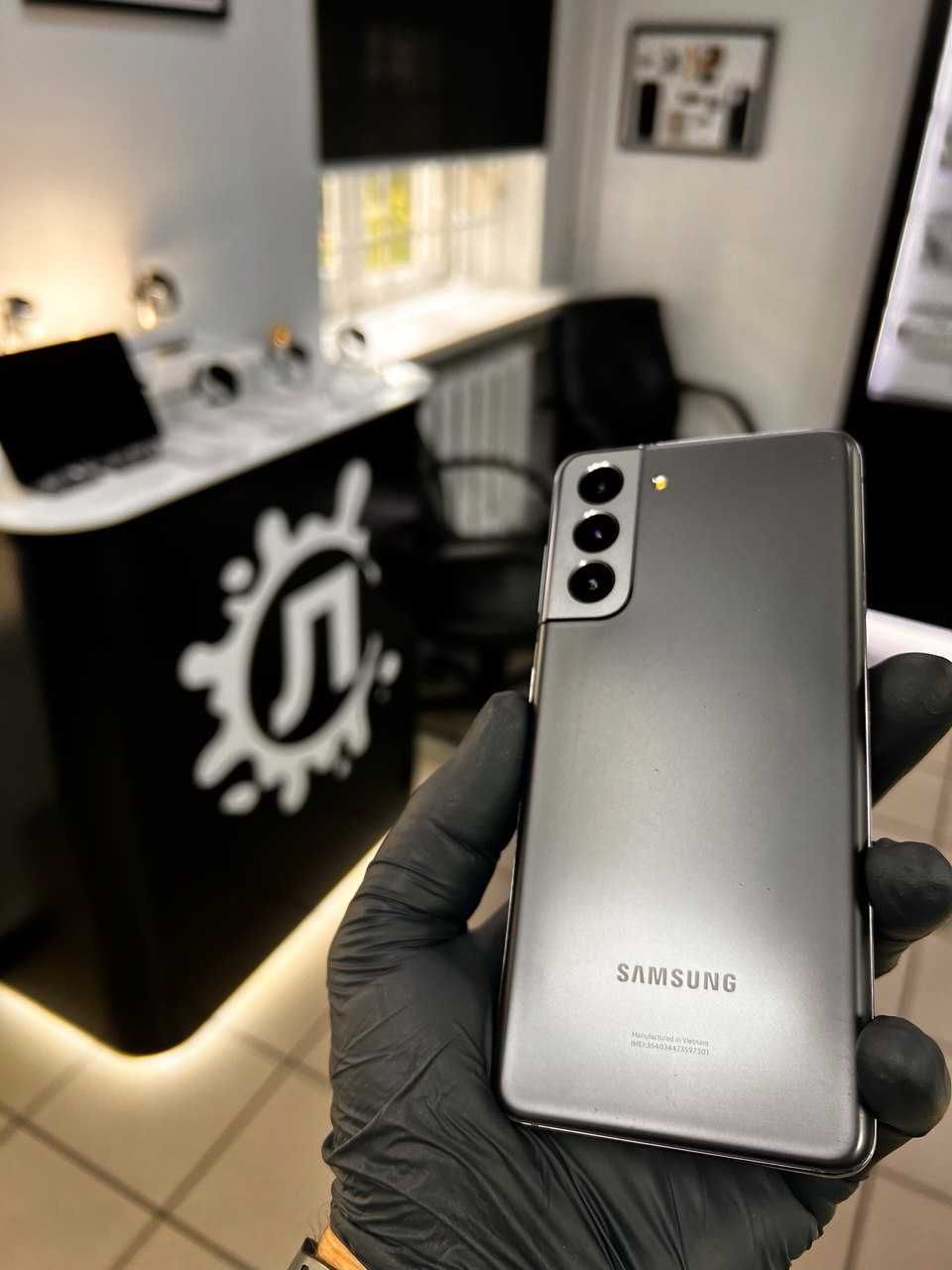 Samsung S 21 (g 991) 8/128 при купівлі знижка на годинник 500грн