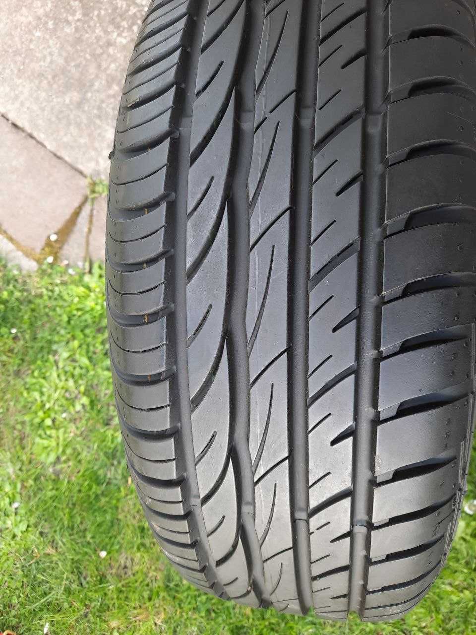 Шини 205/60 R15 Barum  8 мм