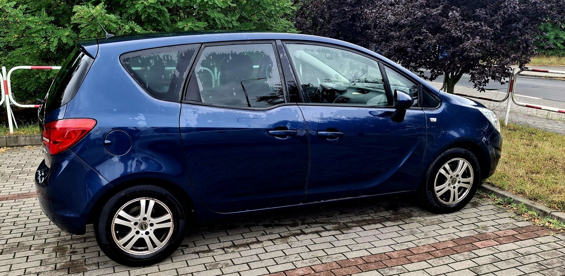 Sprzedam Opel Meriva 1,4 ben 2012r