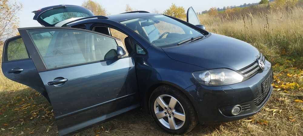 Volkswagen Golf 6 plus 1,6 TDI  2011r. mały przebieg