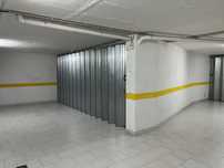 Garagem para Arrendar - Camarate *ENORME