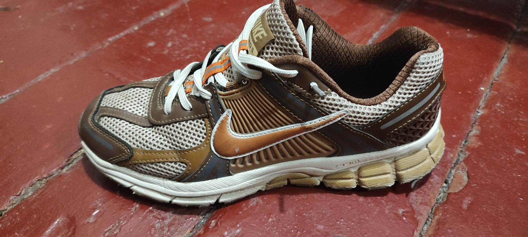 Кросівки Nike vamero 5