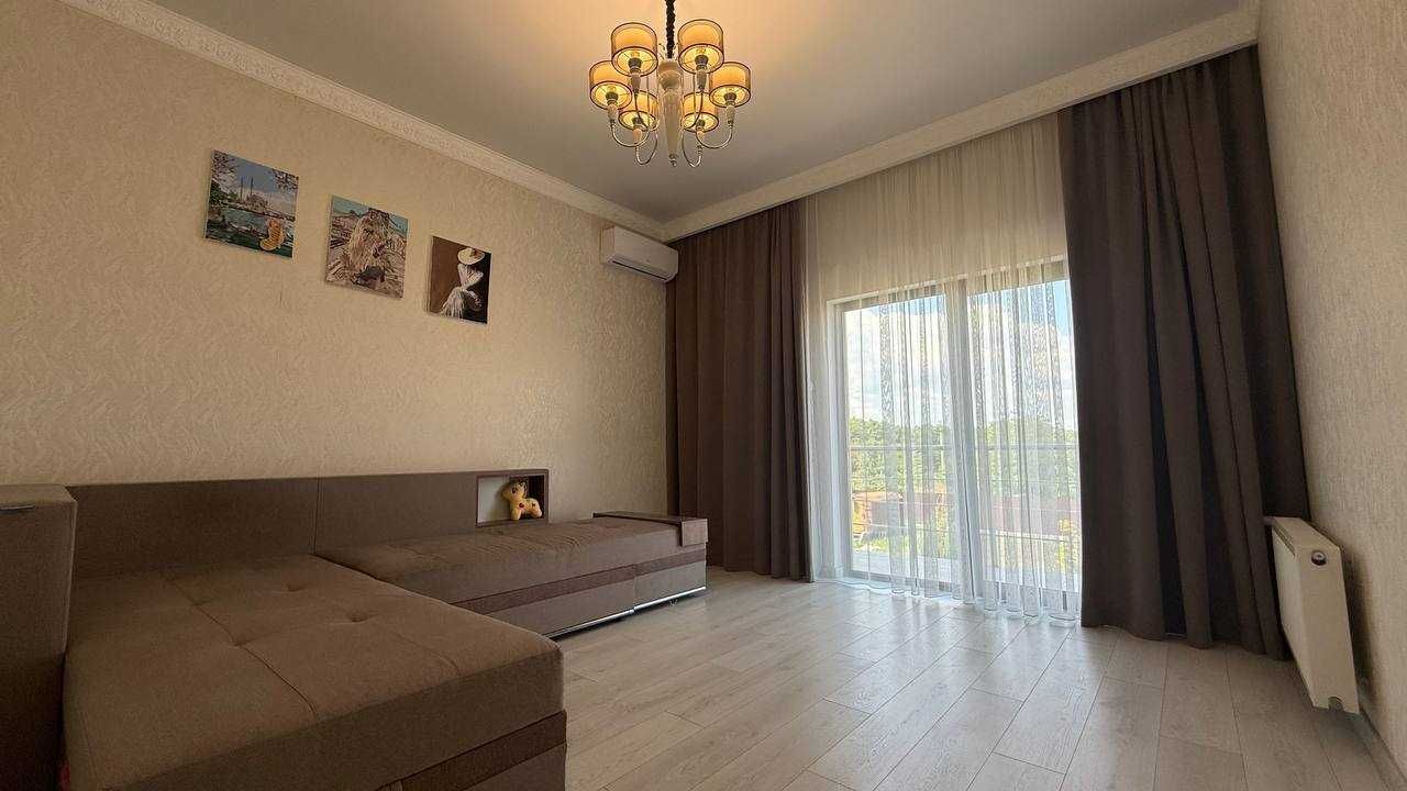 Продам дом в Лесках с отличным ремонтом+мебель+техника Море рядом