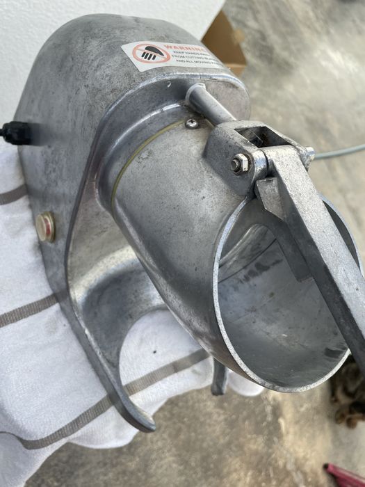 Triturador de Gelo Profissional – Ice Crusher TT-I175