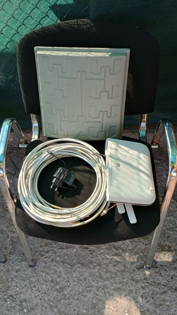 Комплект HUAWEI B715s-23c, антена САРМА 4G LTE