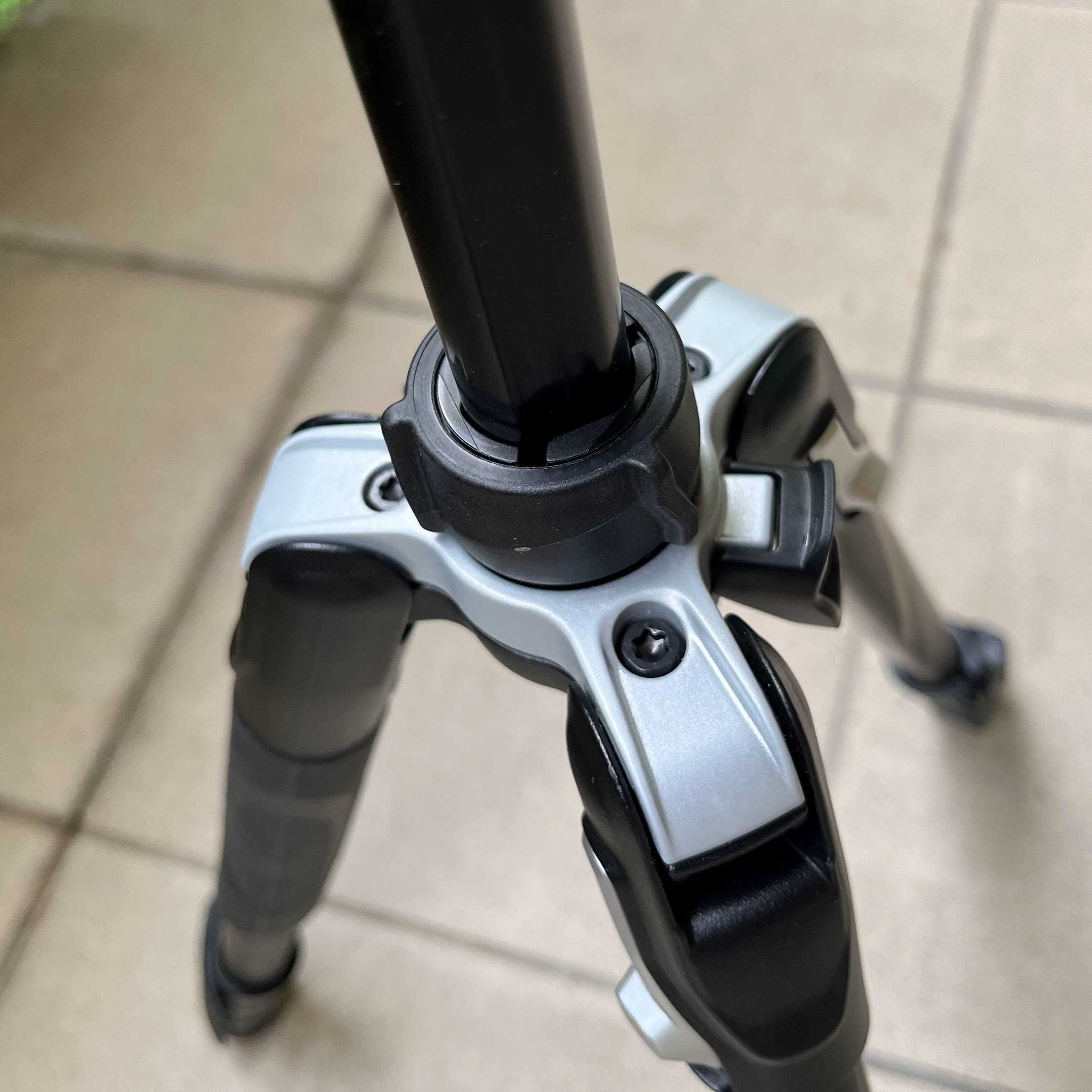 Statyw Manfrotto MKBFRLA4BK-BH BeFree Advanced Lever