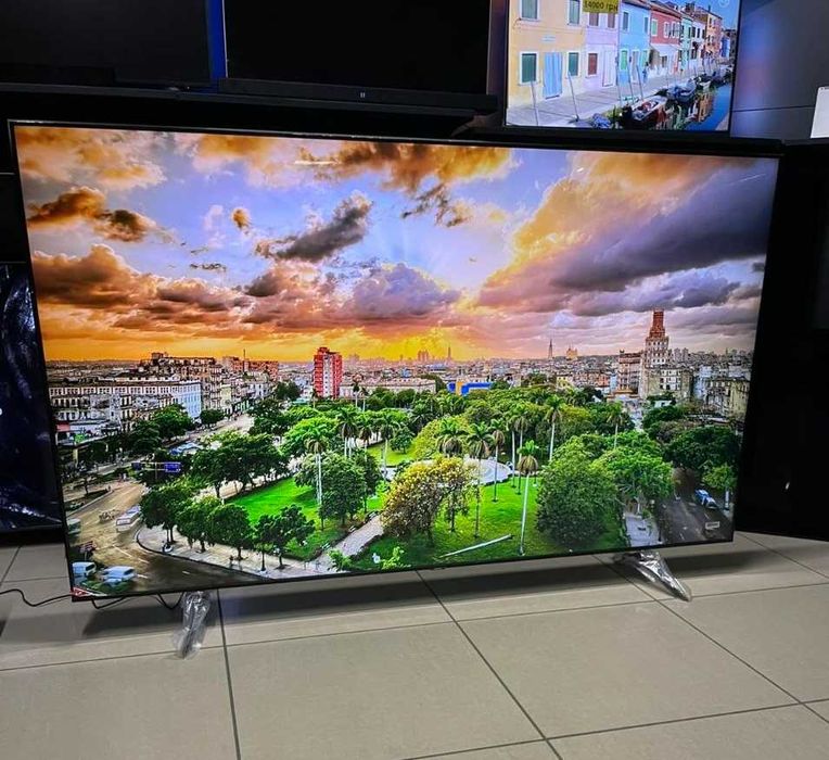 85" 4К UHD Смарт Український SAMSUNG 85CU7100 з Німеччини НОВИЙ