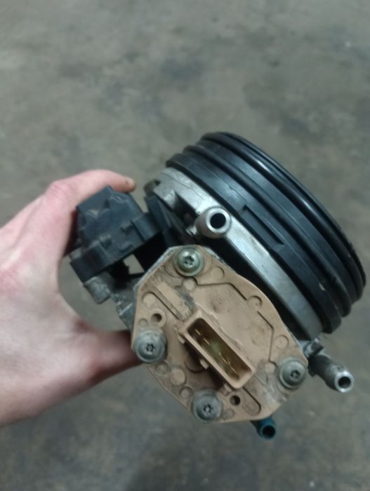 Моноінжектор Citroen saxo 1.1