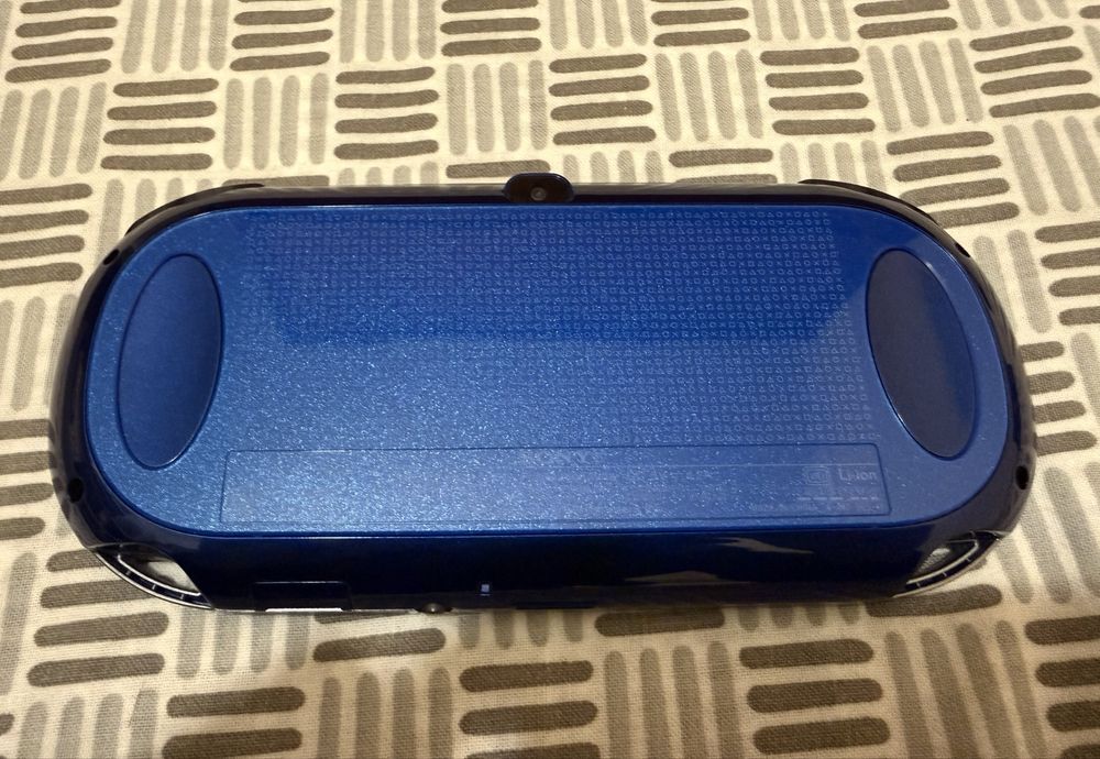 PS Vita 1000 Sapphire Blue