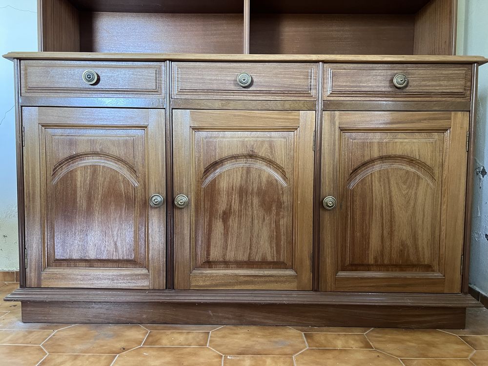 Estante e mesa secretaria