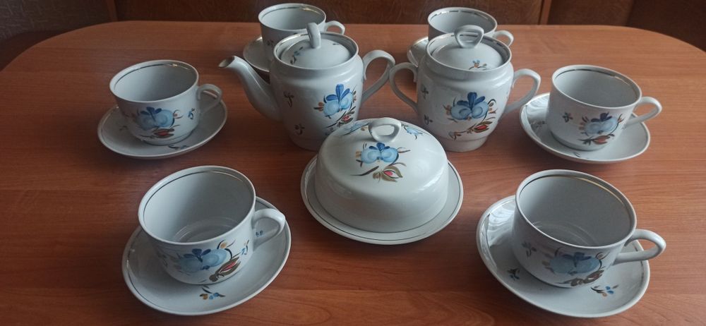 Продам  чайные и кофейные наборы.