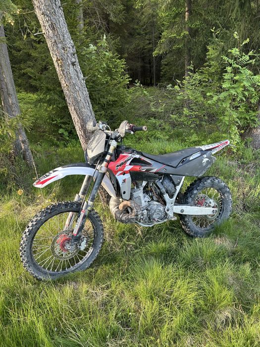 Husqvarna 250 2t