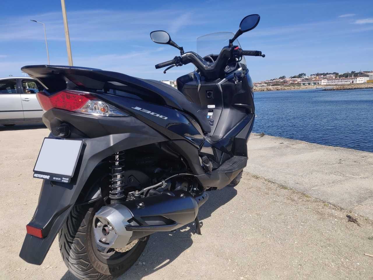 Kawasaki J300 ABS
