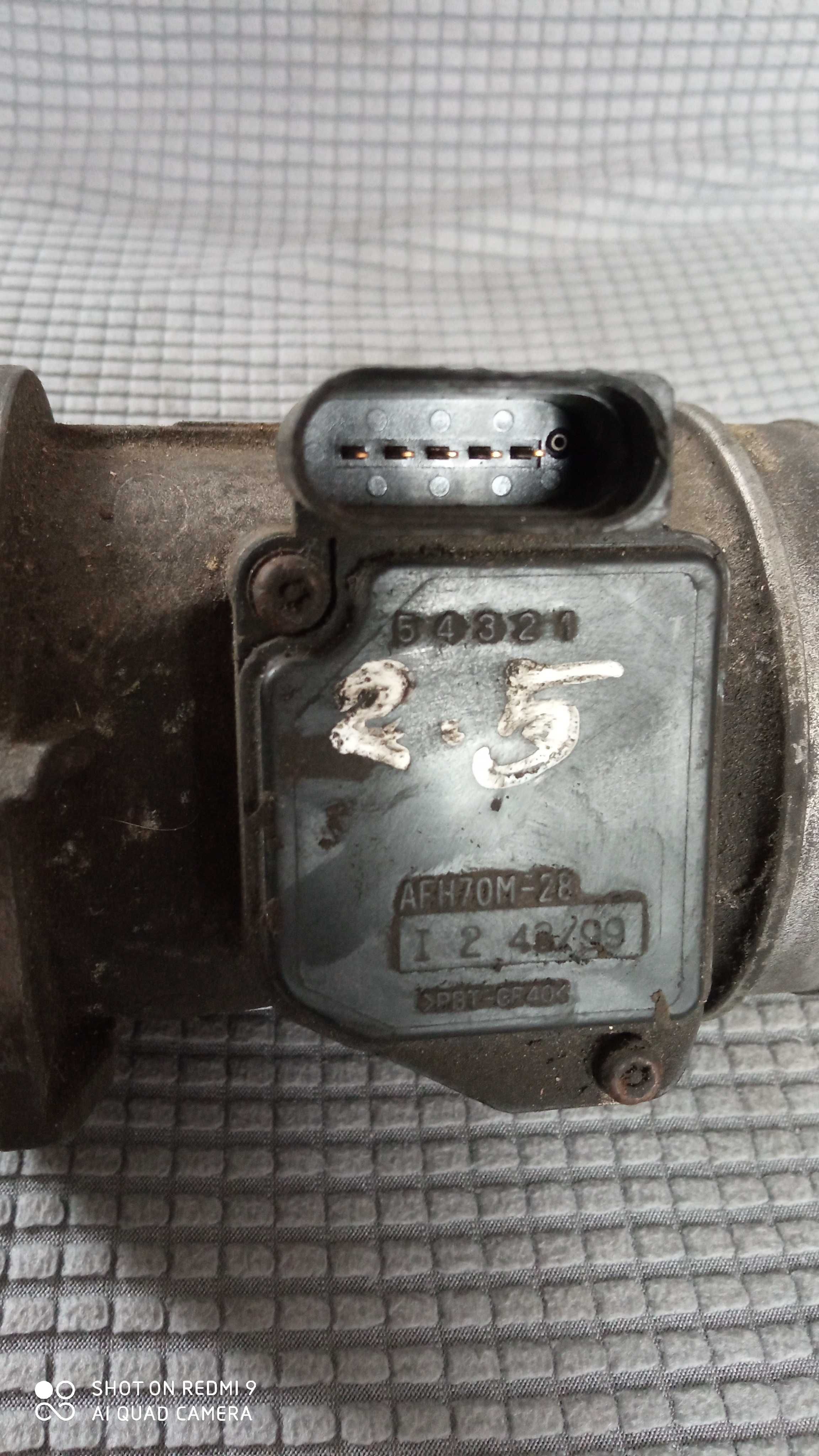 Przepływomierz powietrza Audi A4 ,Passat,A6C5, 2,5tdi 059.906461D,