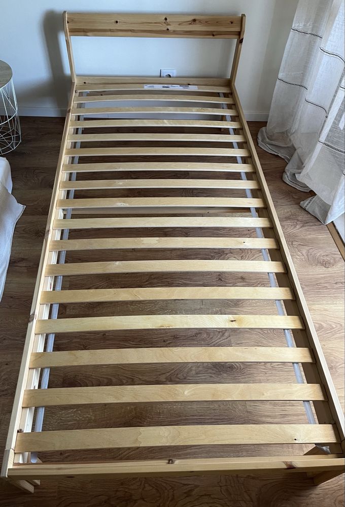 Cama Neiden 90x200cm (estrado e colchão)