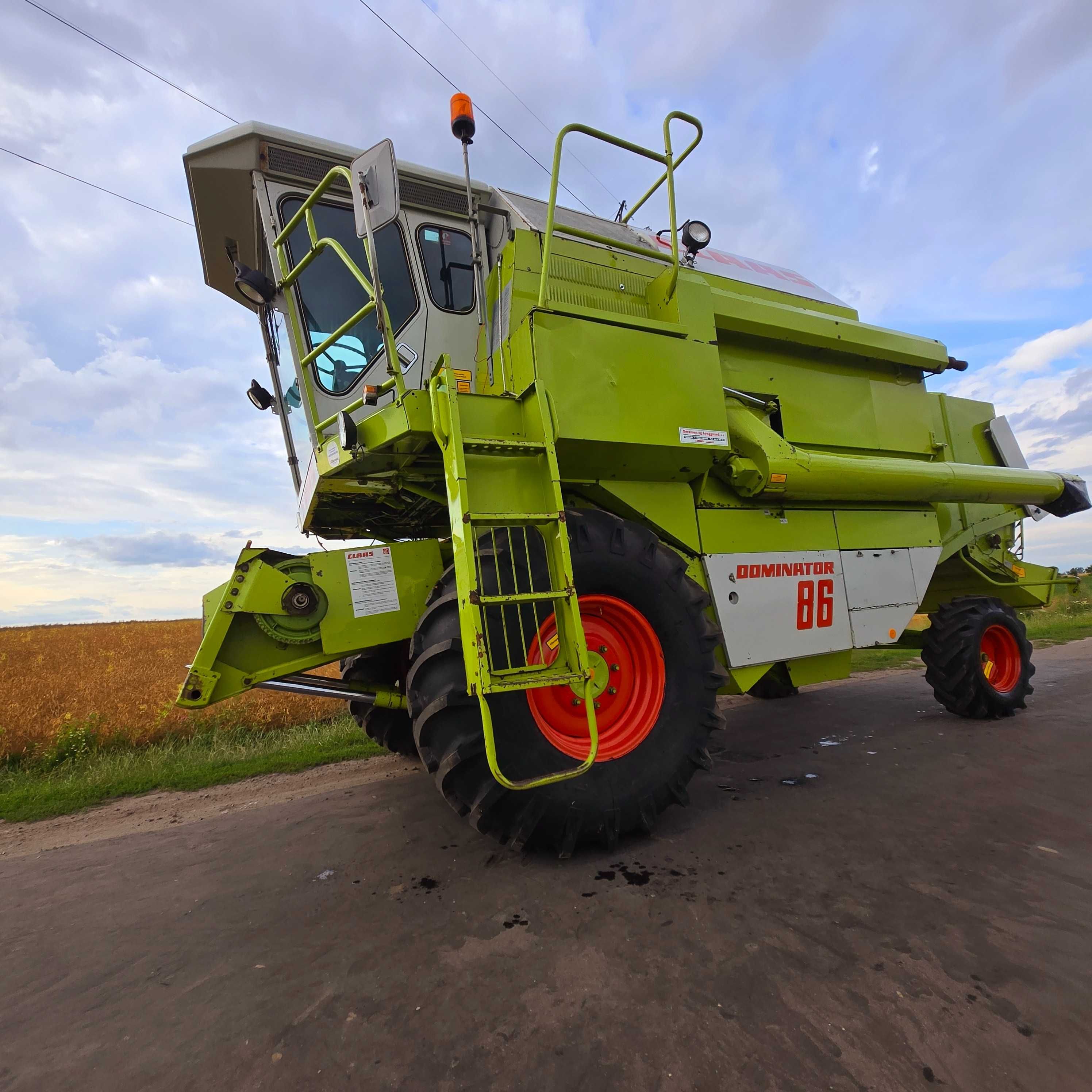 Свіжопривезений claas dominator 86