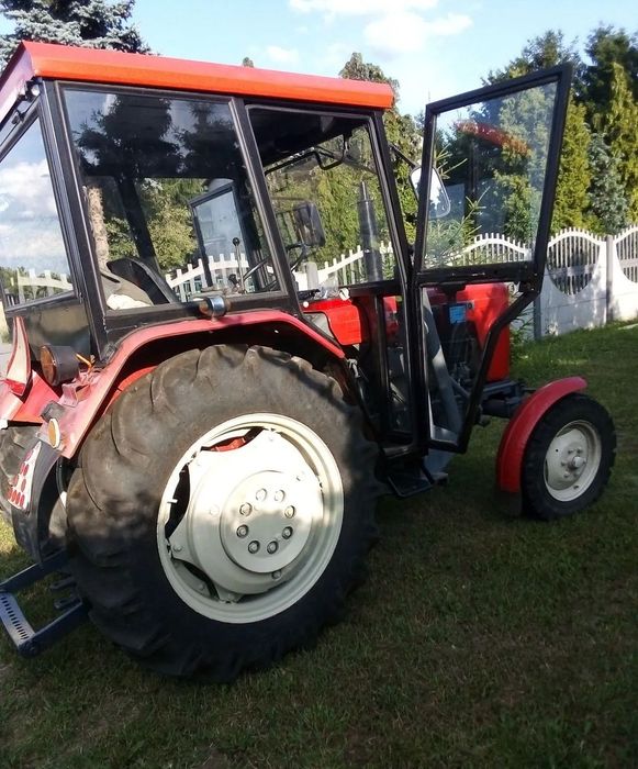 Ursus C-330  Ursus C-330