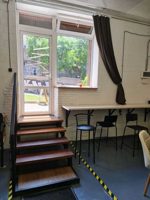 Коворкинг/Проектор/робоче місто/генератор/Канатная 6/холодильник