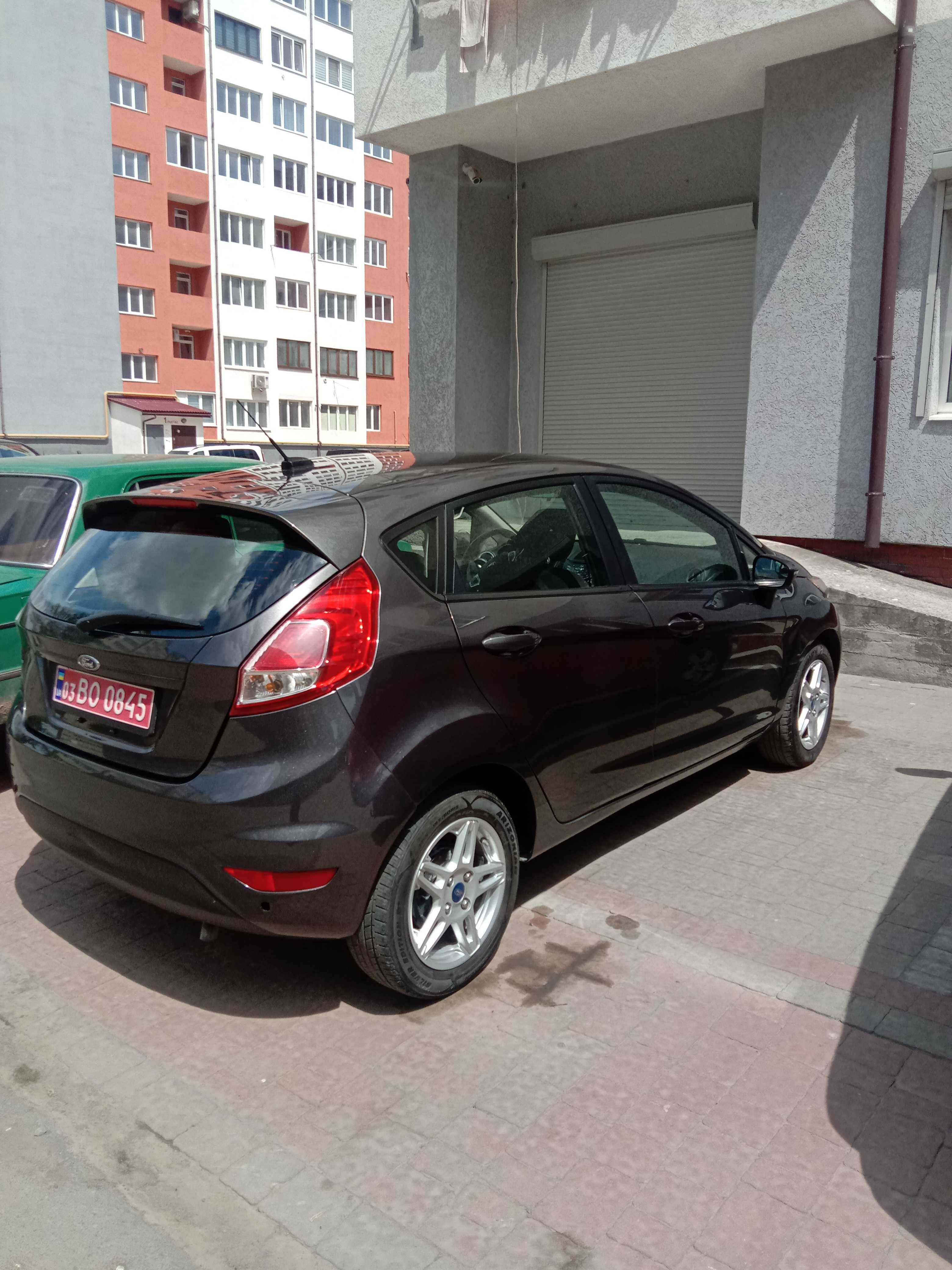 Ford fiesta 2018 автомат.