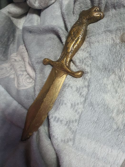 Nóż mosiężny piękny