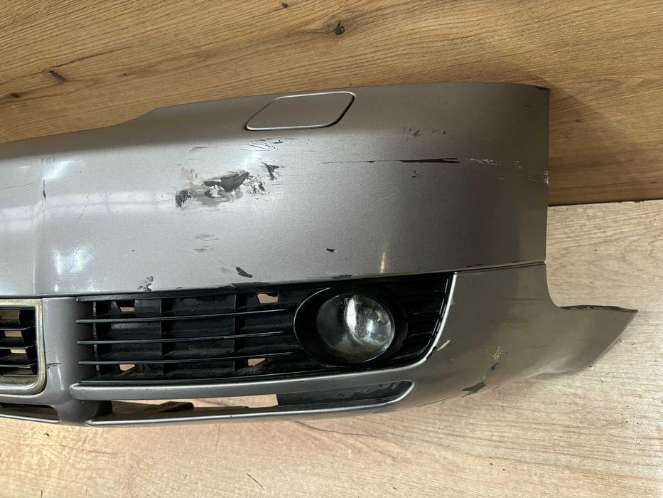 Zderzak przedni Audi A4 B6 spryski kolor ly7g