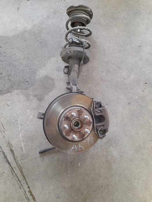 Mcperson zwrotnica prawa lewa Opel Astra k