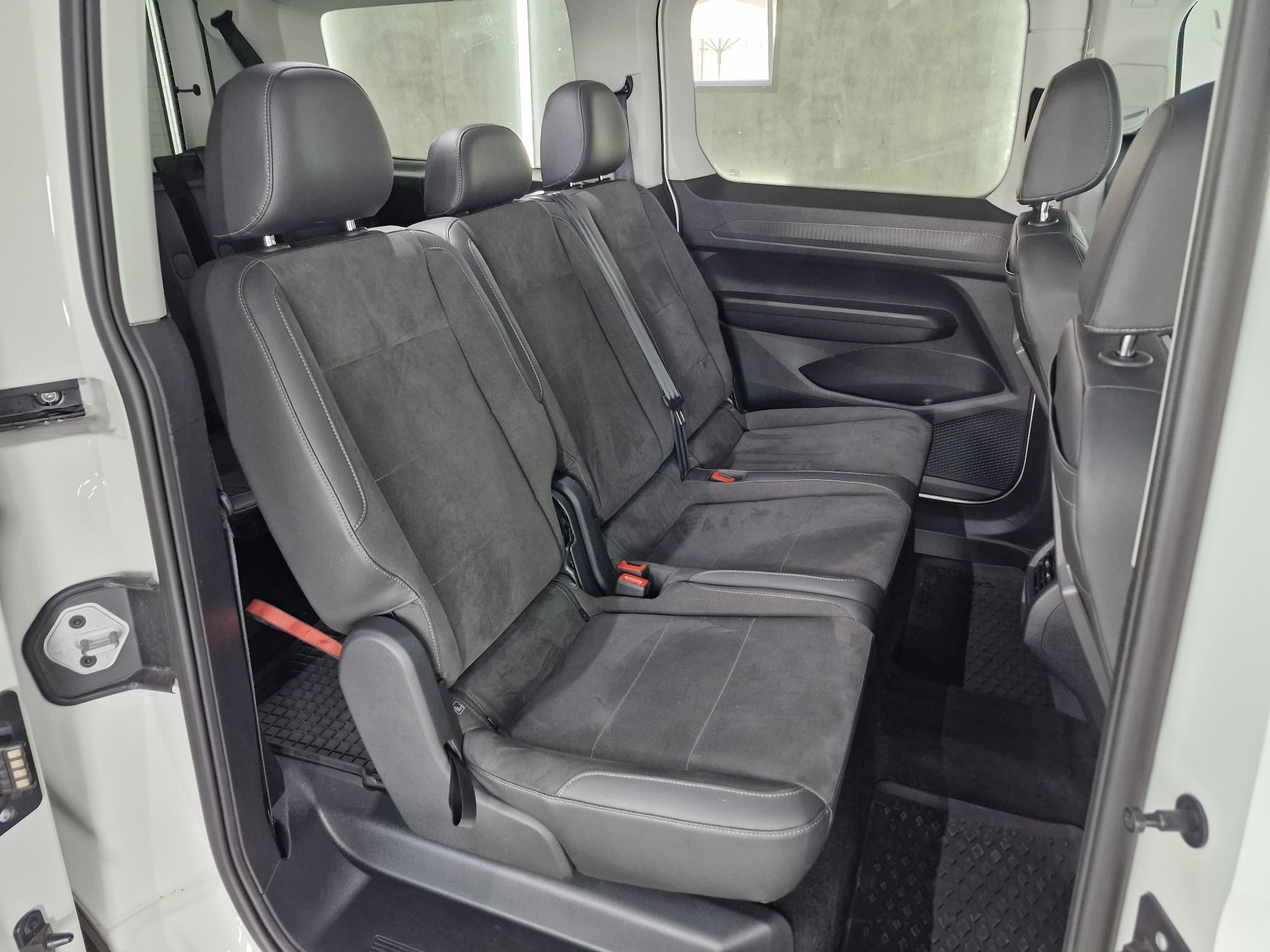 Volkswagen Caddy 7 osobowy Polski Salon Jak nowy Prywatny Automat